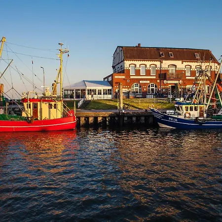 Gud Jard Nr 31 - Design-ferienhaus Mit Exklusiver Ausstattung * פלוורם